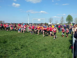 乐鱼体育-冬奥体验中心开放吸引大量青少年参与，冬奥会体验中心